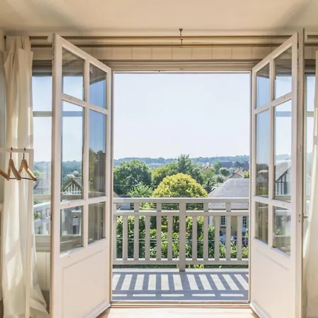 Beautiful Historic Close To Deauville 别墅