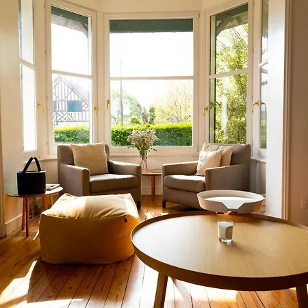Villa Beautiful Historic Close To Deauville