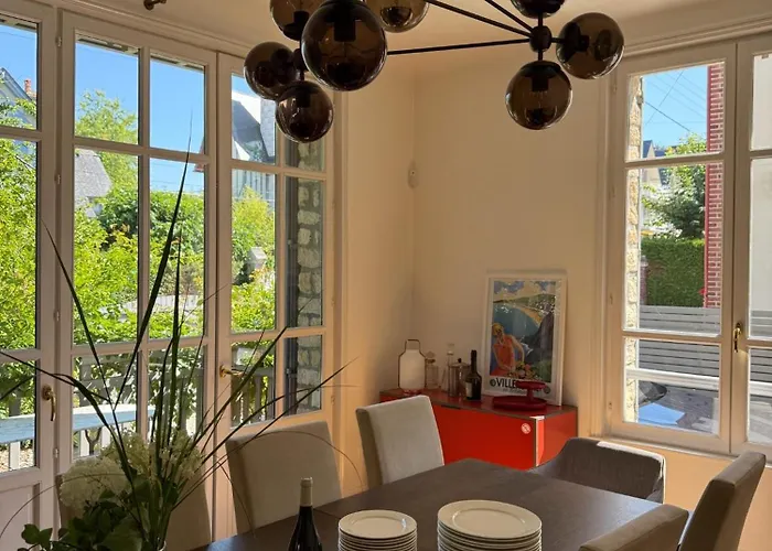 Villa Beautiful Historic Close To Deauville